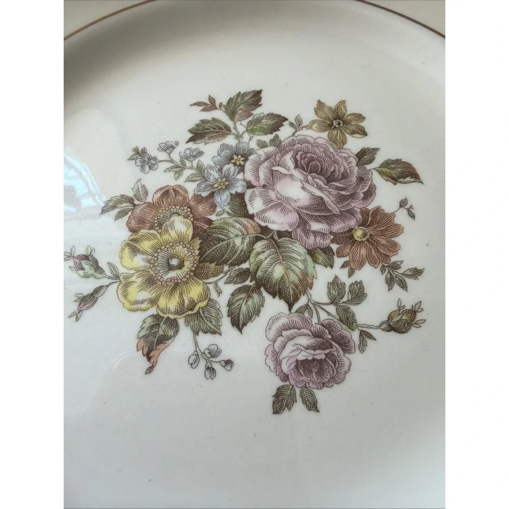 Vtg Homer‎ Laughlin Eggshell GEORGIAN Set Of 8 Gold Filigree Desert Plates 7
